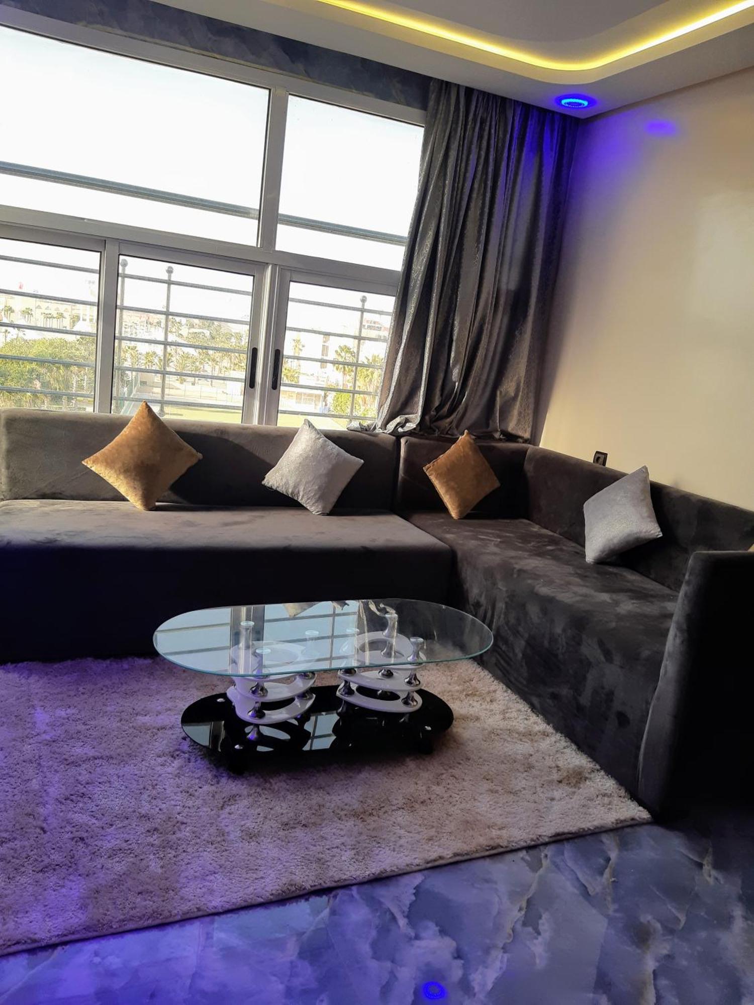 Residence London al-Ayun Exteriör bild